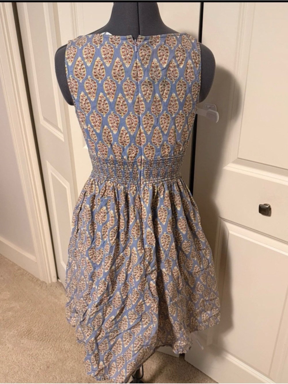 Sleeveless Blue and brown geometric print Dress